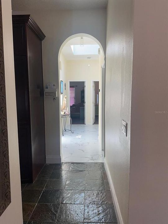 En Venta: $238,999 (3 camas, 2 baños, 1728 Pies cuadrados)