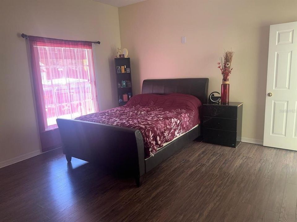 En Venta: $238,999 (3 camas, 2 baños, 1728 Pies cuadrados)