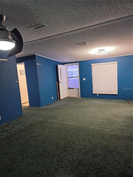 Activo con contrato: $219,900 (3 camas, 2 baños, 1104 Pies cuadrados)