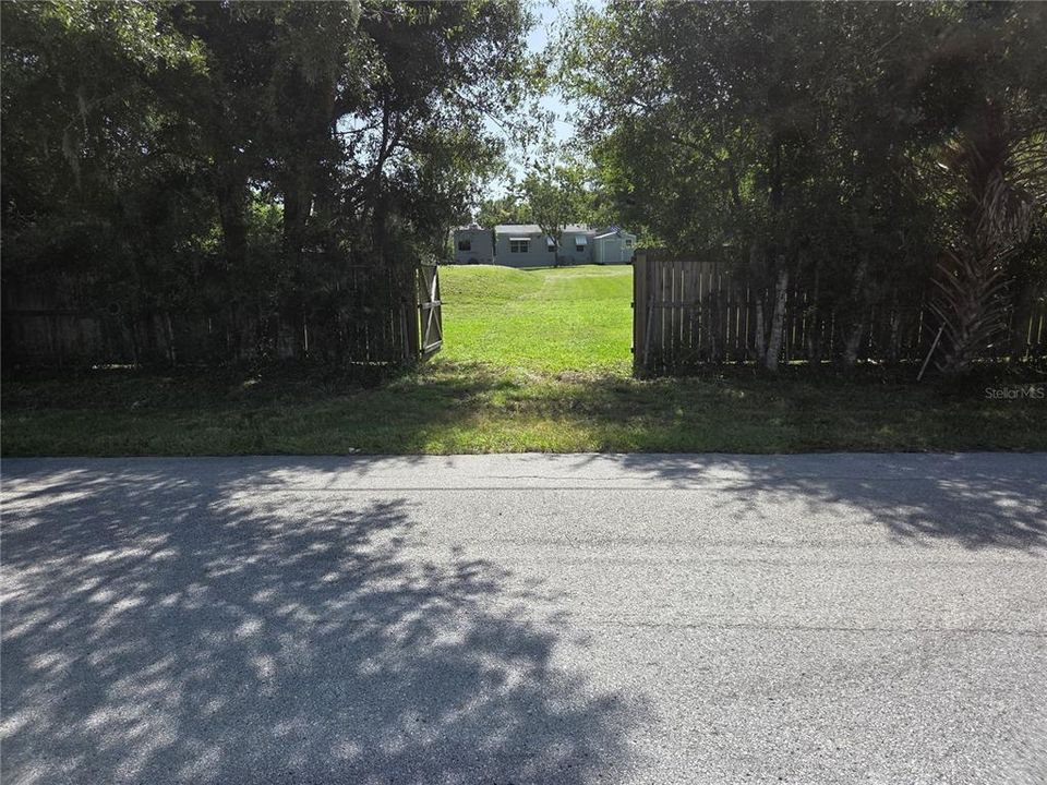 Activo con contrato: $219,900 (3 camas, 2 baños, 1104 Pies cuadrados)