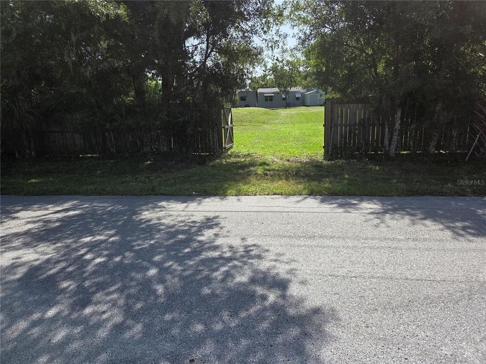 Activo con contrato: $219,900 (3 camas, 2 baños, 1104 Pies cuadrados)