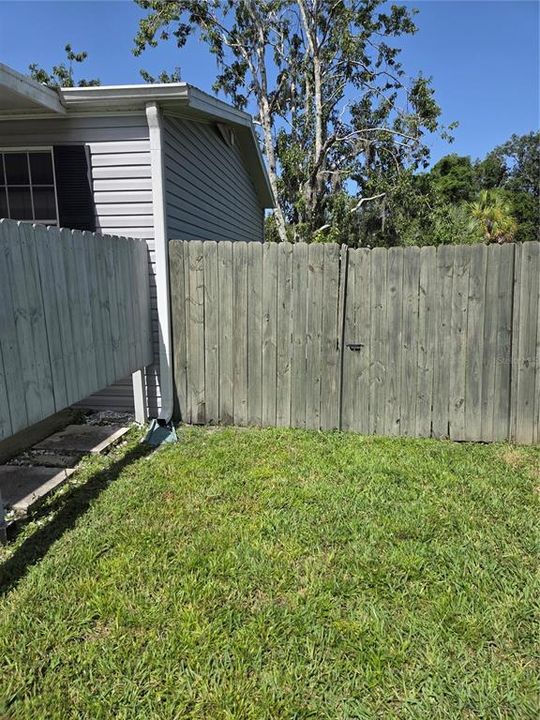 Activo con contrato: $219,900 (3 camas, 2 baños, 1104 Pies cuadrados)