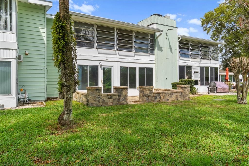 For Sale: $142,000 (2 beds, 2 baths, 1138 Square Feet)