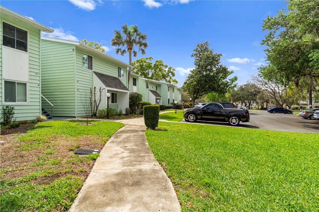 For Sale: $142,000 (2 beds, 2 baths, 1138 Square Feet)