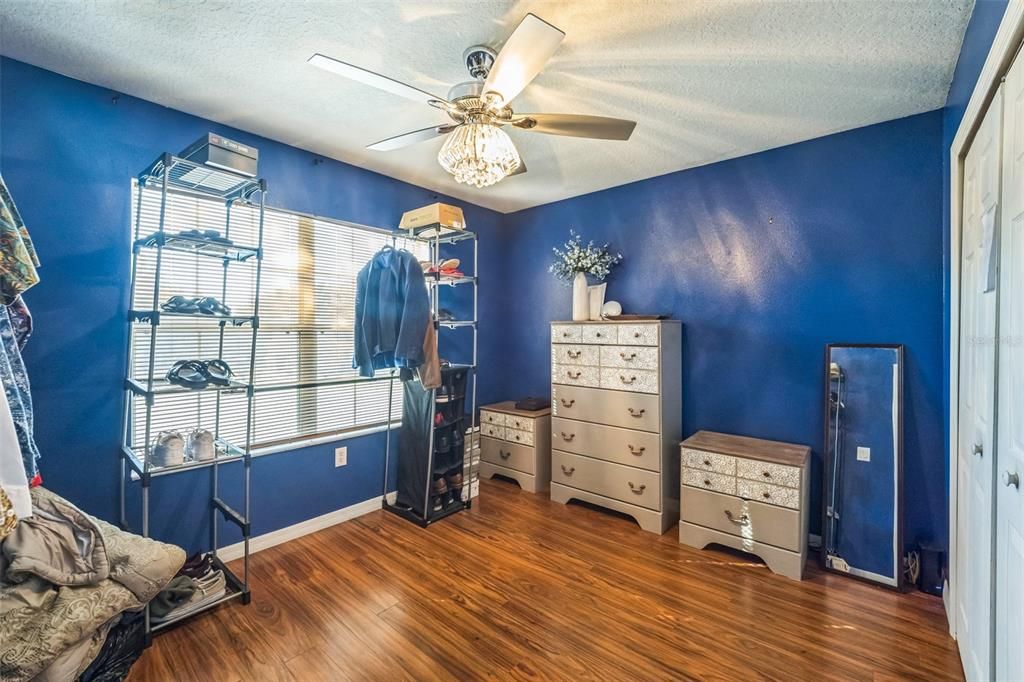 待售: $253,000 (3 贝兹, 2 浴室, 1542 平方英尺)