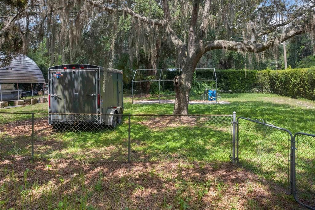 待售: $199,900 (0.22 acres)