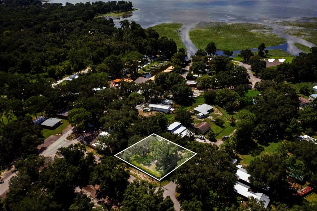 待售: $199,900 (0.22 acres)