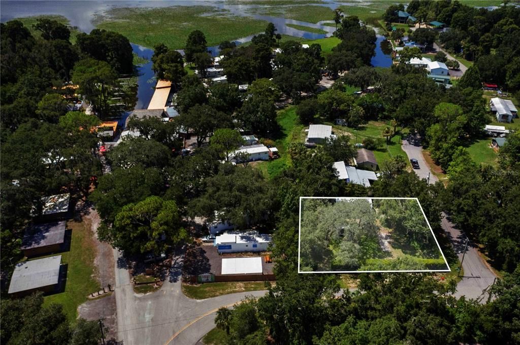 待售: $199,900 (0.22 acres)