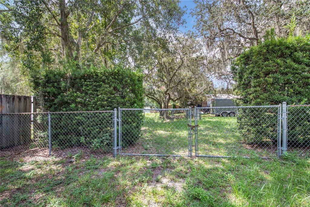 待售: $199,900 (0.22 acres)