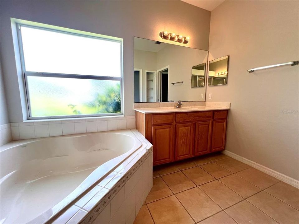 В аренду: $2,150 (5 спален, 3 ванн, 2661 Квадратных фут)