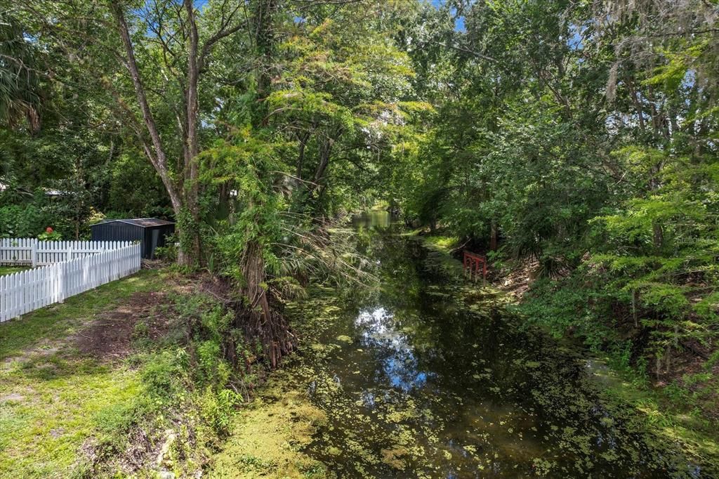 For Sale: $225,000 (2 beds, 1 baths, 1076 Square Feet)