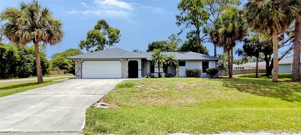 最近售出: $259,900 (3 贝兹, 3 浴室, 1762 平方英尺)