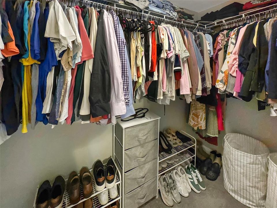 Под контрактом: $267,900 (3 спален, 2 ванн, 1686 Квадратных фут)