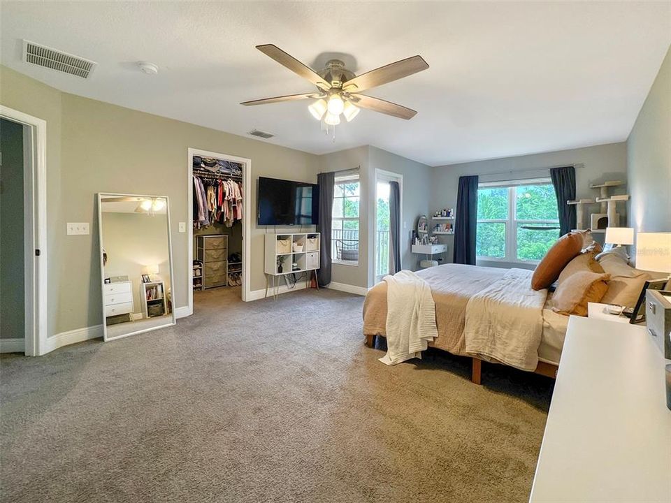 Под контрактом: $267,900 (3 спален, 2 ванн, 1686 Квадратных фут)