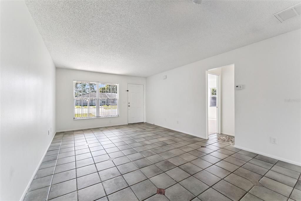 For Sale: $499,000 (4 beds, 0 baths, 1972 Square Feet)