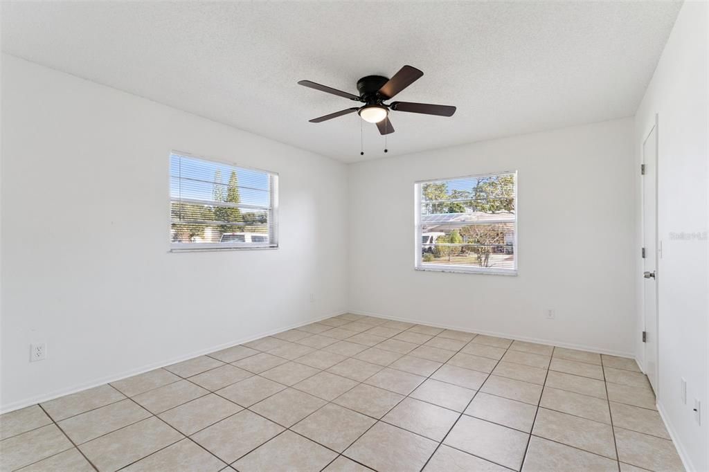 For Sale: $499,000 (4 beds, 0 baths, 1972 Square Feet)