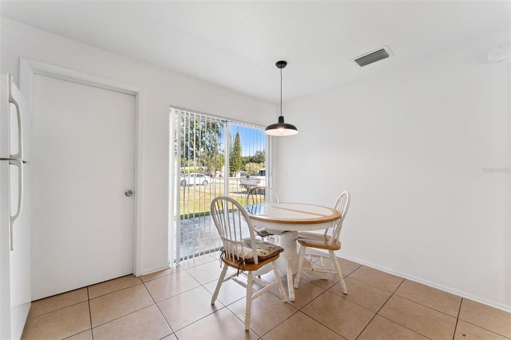 For Sale: $499,000 (4 beds, 0 baths, 1972 Square Feet)