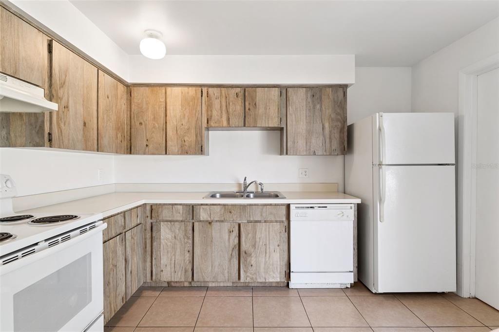 For Sale: $499,000 (4 beds, 0 baths, 1972 Square Feet)