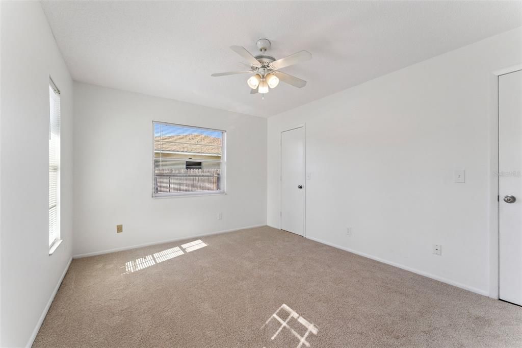 For Sale: $499,000 (4 beds, 0 baths, 1972 Square Feet)