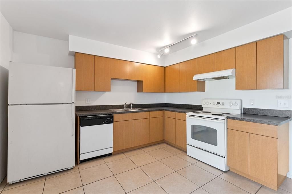 For Sale: $499,000 (4 beds, 0 baths, 1972 Square Feet)