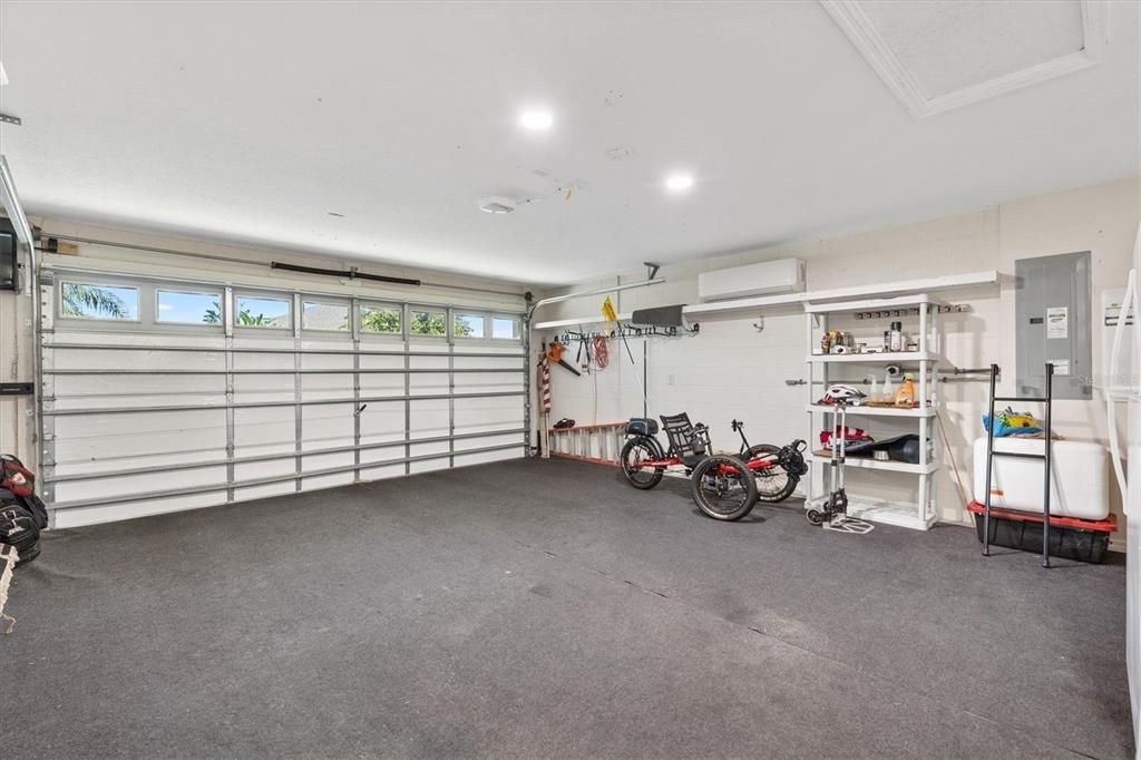 Activo con contrato: $565,000 (3 camas, 2 baños, 2091 Pies cuadrados)