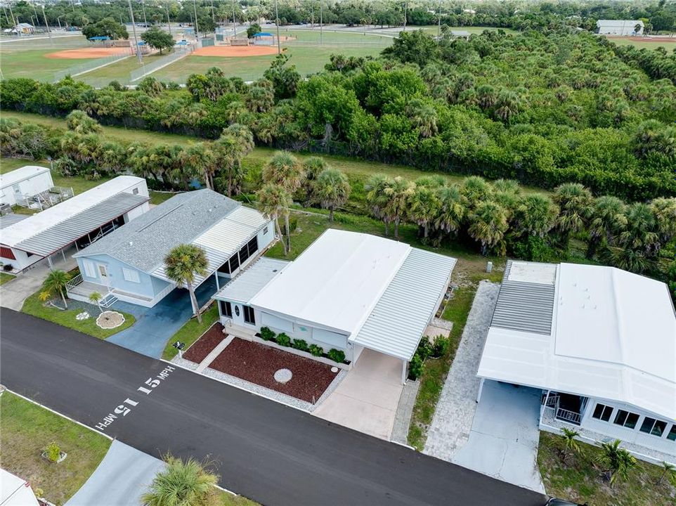 Active With Contract: $142,500 (2 beds, 2 baths, 959 Square Feet)