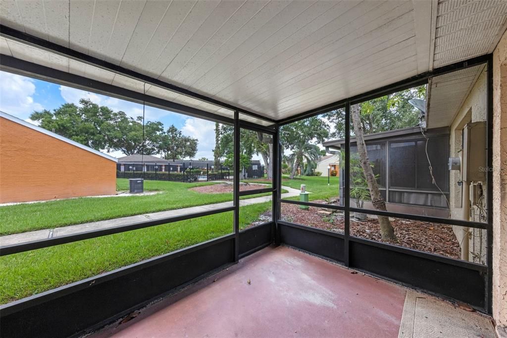 Под контрактом: $239,900 (3 спален, 2 ванн, 1214 Квадратных фут)