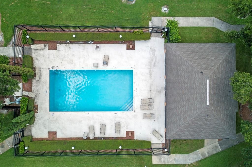 Под контрактом: $239,900 (3 спален, 2 ванн, 1214 Квадратных фут)