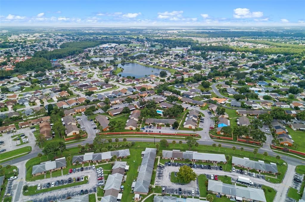 Под контрактом: $239,900 (3 спален, 2 ванн, 1214 Квадратных фут)