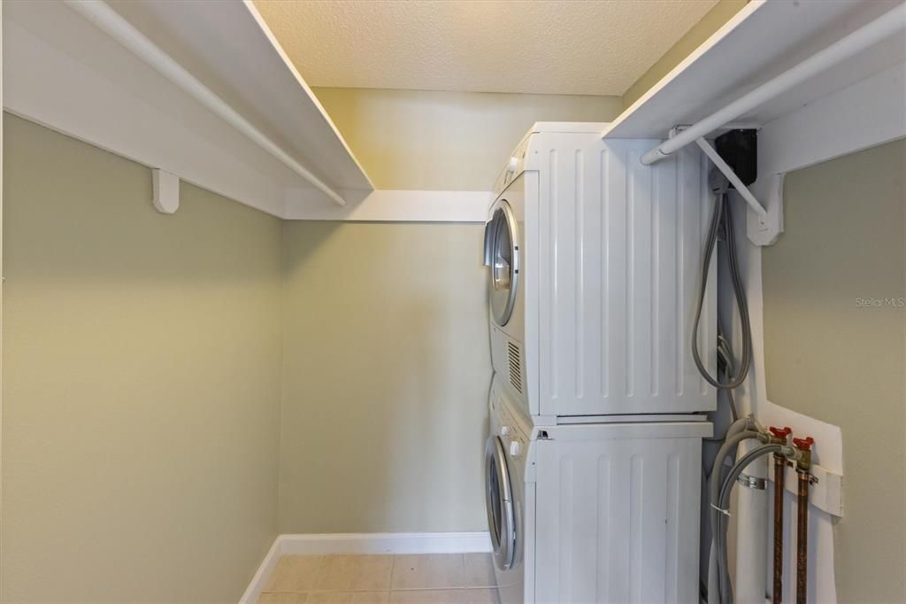 For Sale: $1,325,000 (3 beds, 2 baths, 1516 Square Feet)