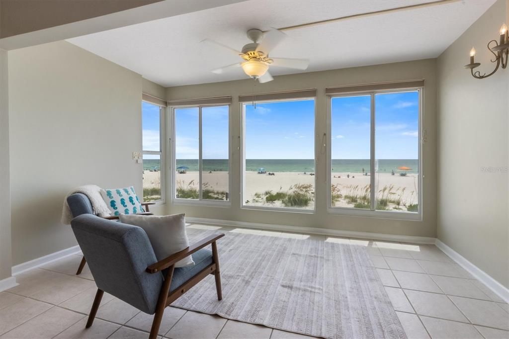 For Sale: $1,325,000 (3 beds, 2 baths, 1516 Square Feet)