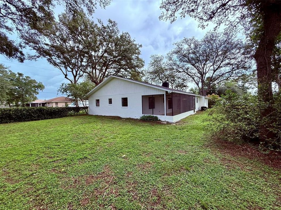 合同活跃: $349,900 (4 贝兹, 3 浴室, 1825 平方英尺)