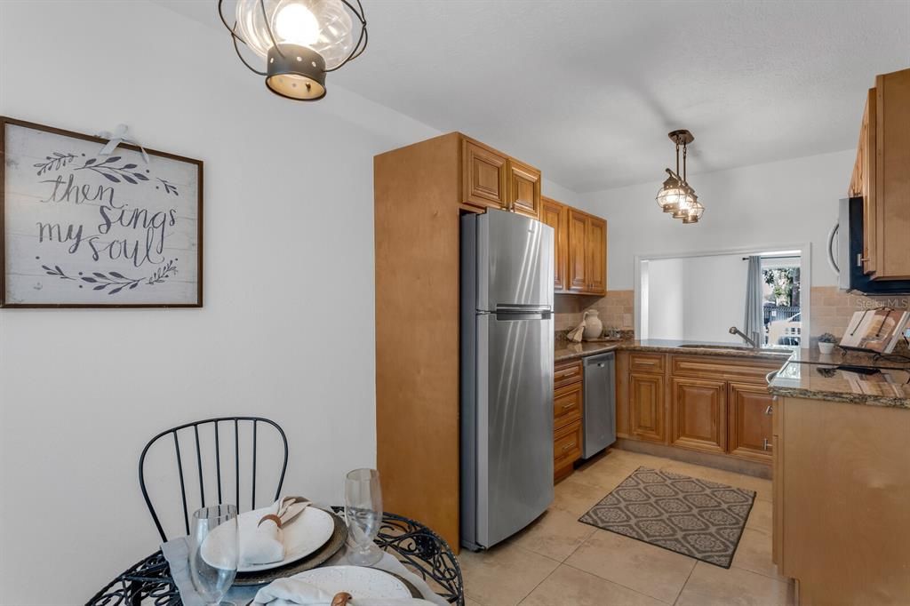 Activo con contrato: $225,000 (2 camas, 1 baños, 1190 Pies cuadrados)