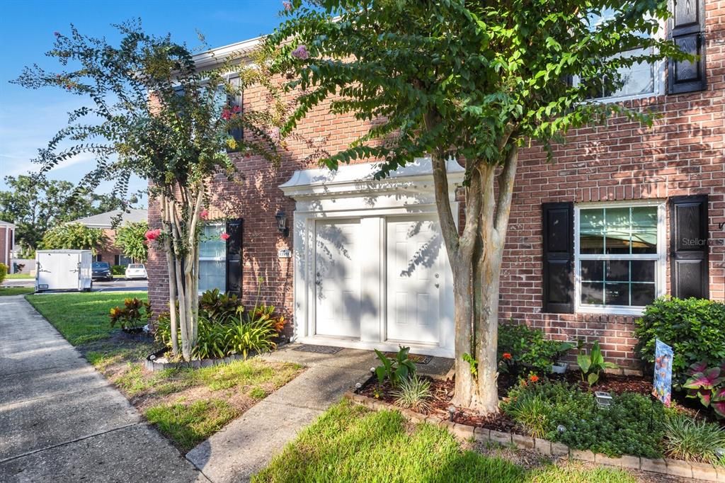 Activo con contrato: $225,000 (2 camas, 1 baños, 1190 Pies cuadrados)