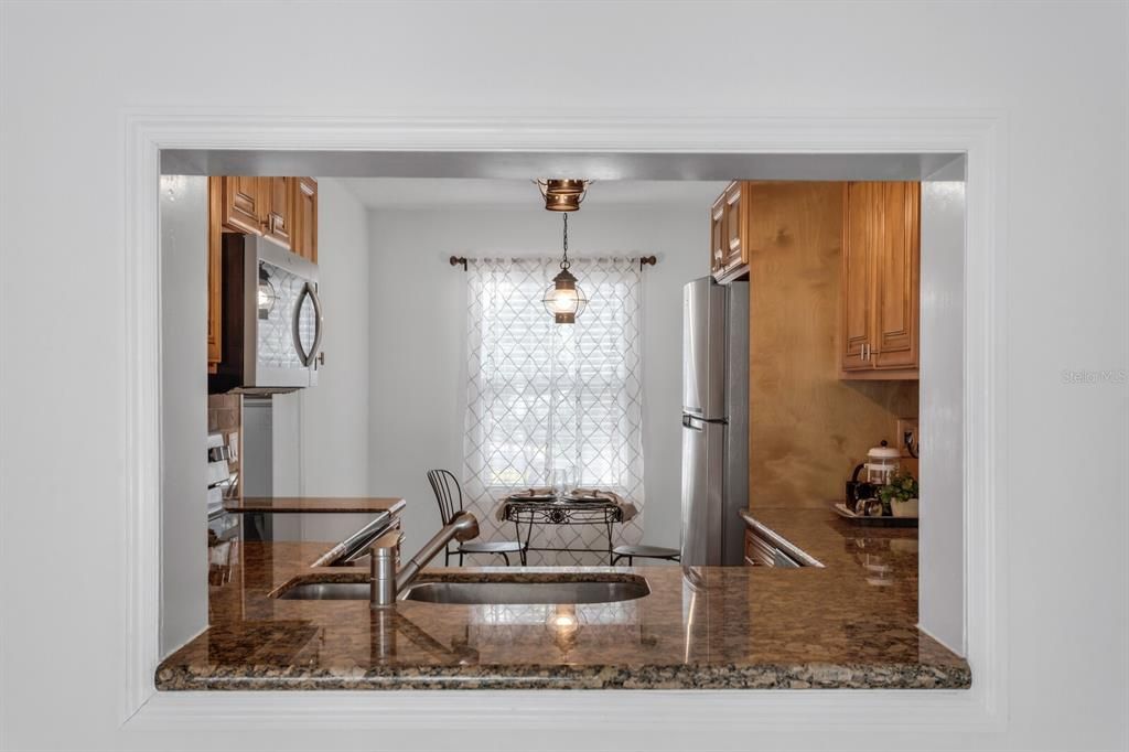 Activo con contrato: $225,000 (2 camas, 1 baños, 1190 Pies cuadrados)