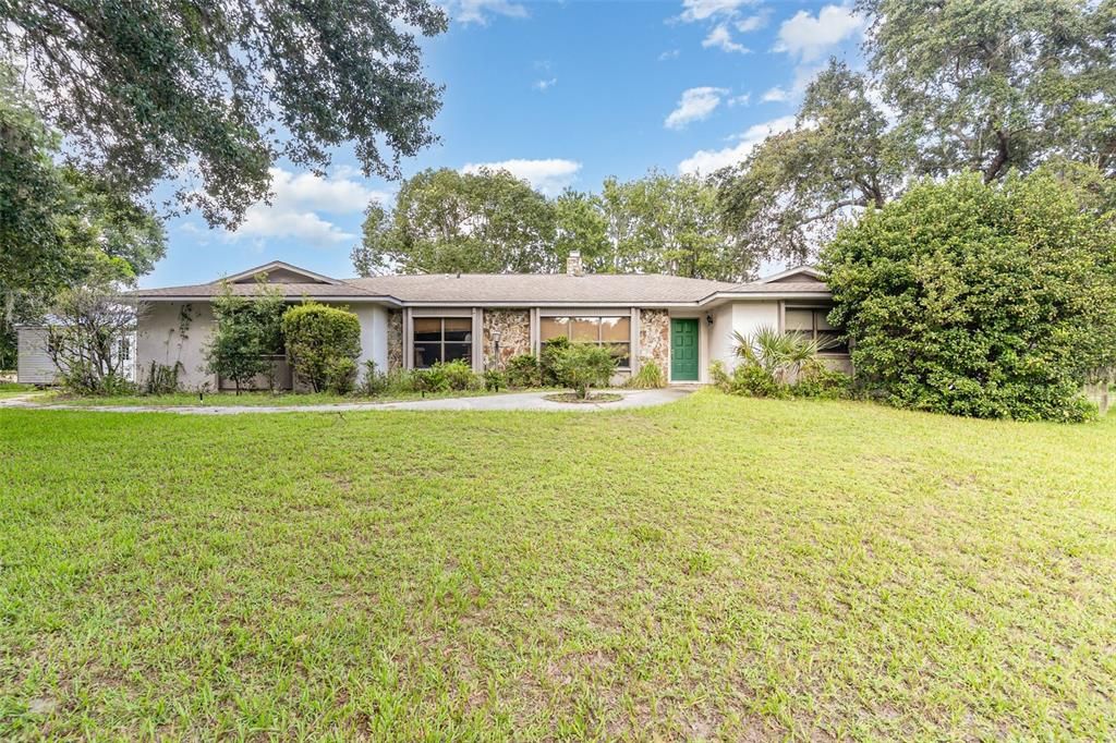 En Venta: $330,000 (3 camas, 2 baños, 2280 Pies cuadrados)