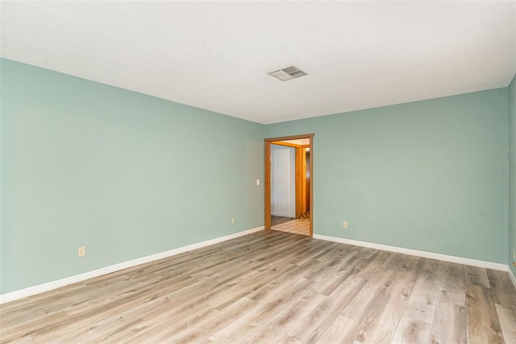 En Venta: $330,000 (3 camas, 2 baños, 2280 Pies cuadrados)