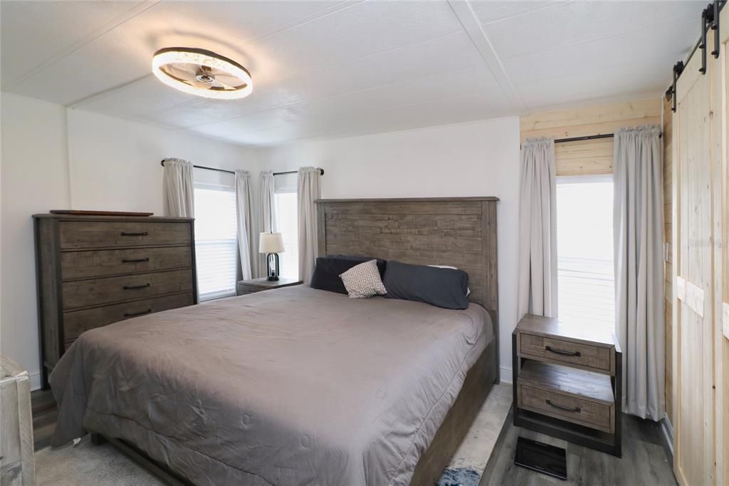 For Sale: $180,000 (2 beds, 2 baths, 1056 Square Feet)