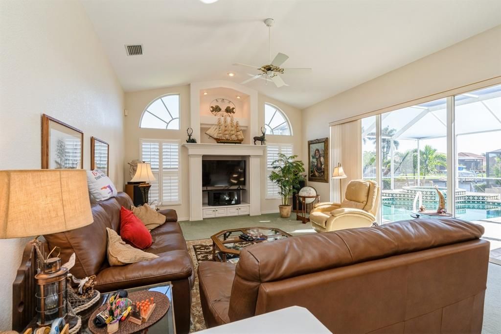 For Sale: $749,900 (3 beds, 2 baths, 2416 Square Feet)