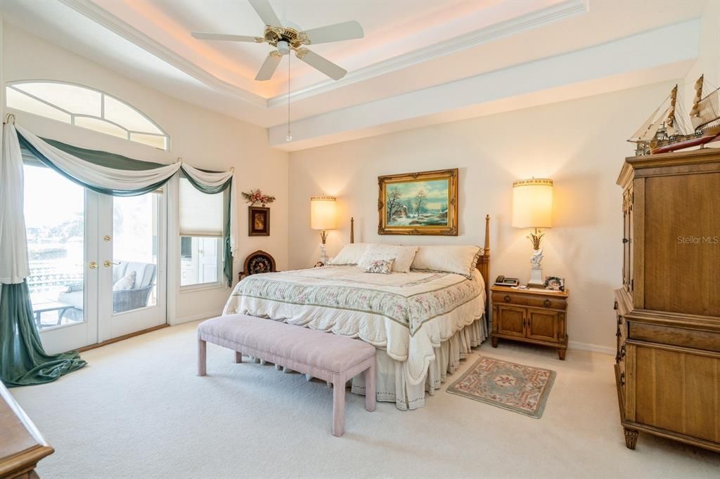 For Sale: $749,900 (3 beds, 2 baths, 2416 Square Feet)