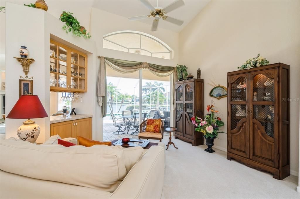 For Sale: $749,900 (3 beds, 2 baths, 2416 Square Feet)