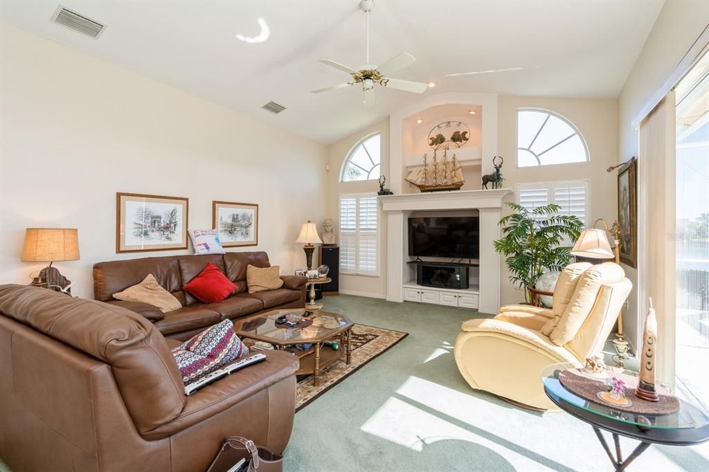 For Sale: $749,900 (3 beds, 2 baths, 2416 Square Feet)