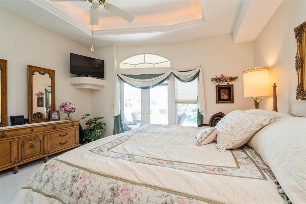 For Sale: $749,900 (3 beds, 2 baths, 2416 Square Feet)