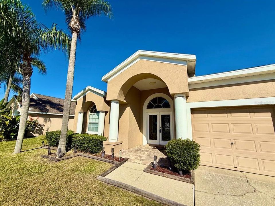 En Renta: $2,900 (4 camas, 3 baños, 2407 Pies cuadrados)