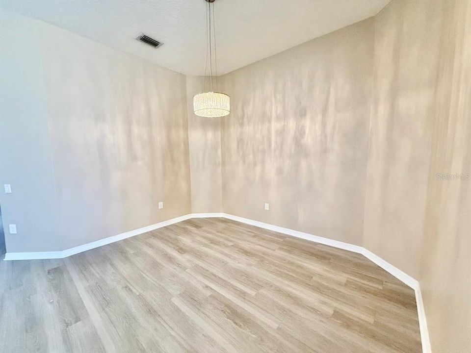 En Renta: $2,900 (4 camas, 3 baños, 2407 Pies cuadrados)