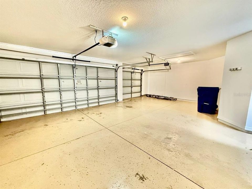 En Renta: $2,900 (4 camas, 3 baños, 2407 Pies cuadrados)