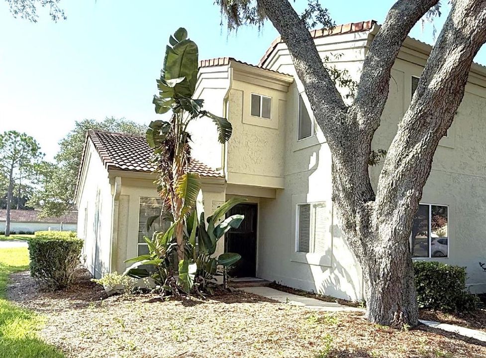 Active With Contract: $199,000 (2 beds, 2 baths, 1191 Square Feet)