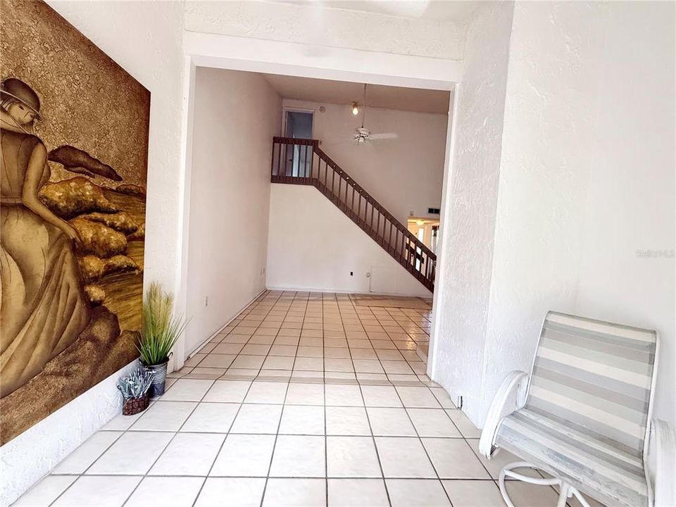 Active With Contract: $199,000 (2 beds, 2 baths, 1191 Square Feet)