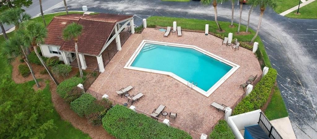 Active With Contract: $199,000 (2 beds, 2 baths, 1191 Square Feet)