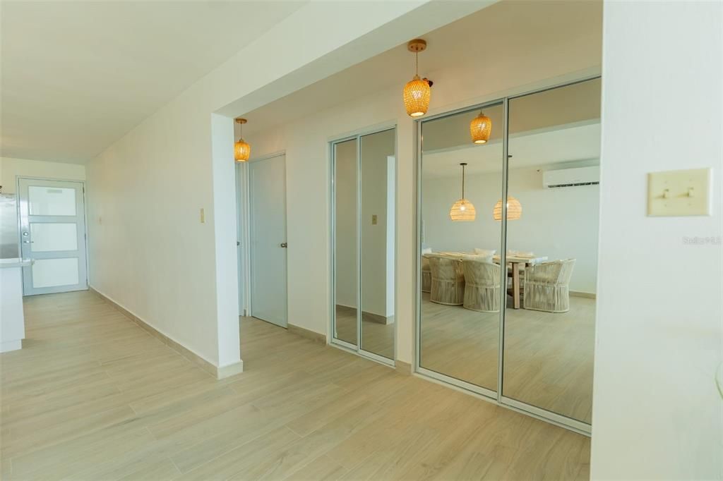 На продажу: $575,000 (2 спален, 2 ванн, 1250 Квадратных фут)